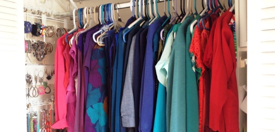 ‘Tis the Season for the Online Consignment Trend!